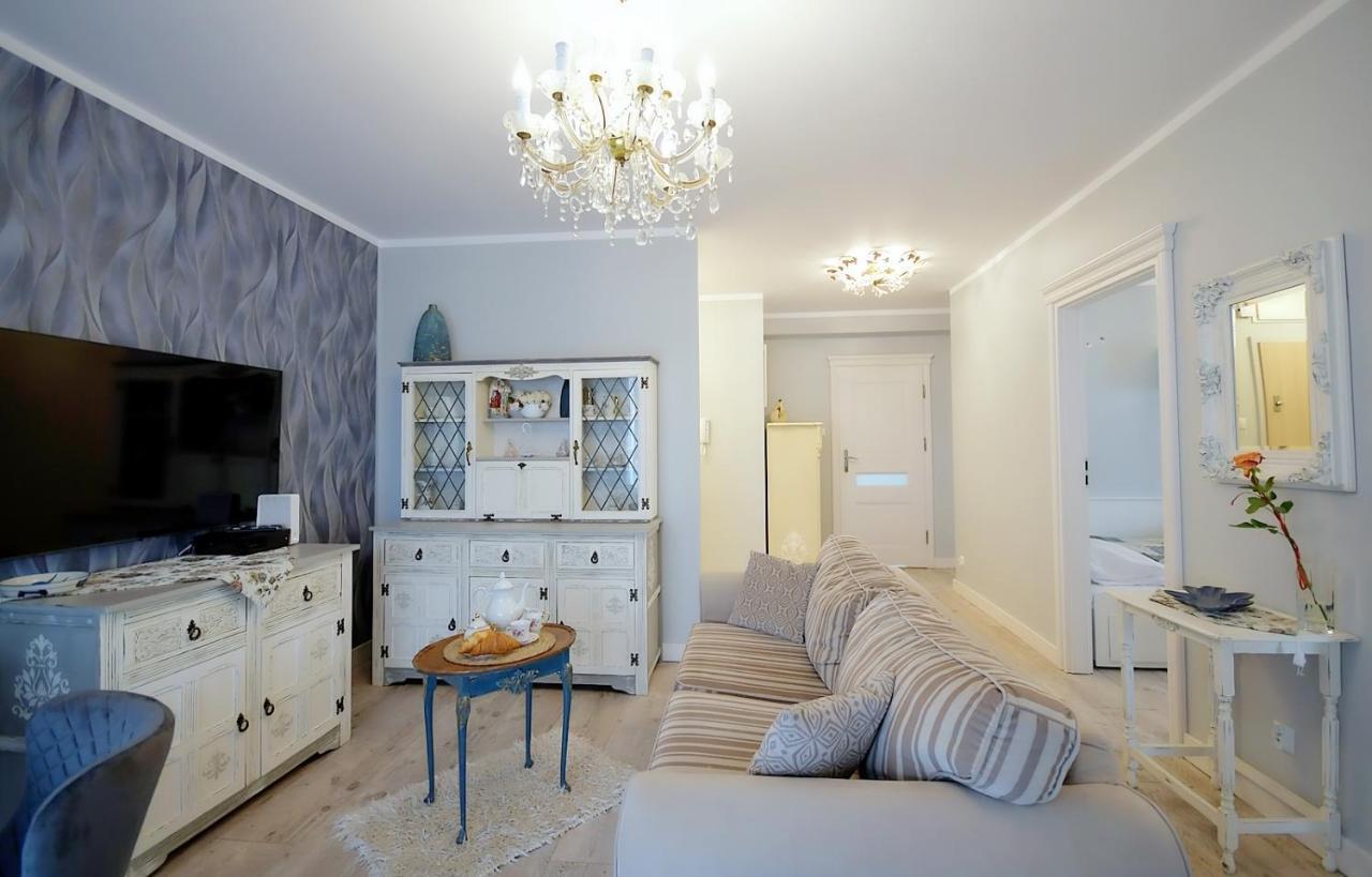 Miodowy Dom Exspanse Apartament 2 Lub 3 Pokoje Z Tarasem I Parkingiem Kołobrzeg Extérieur photo