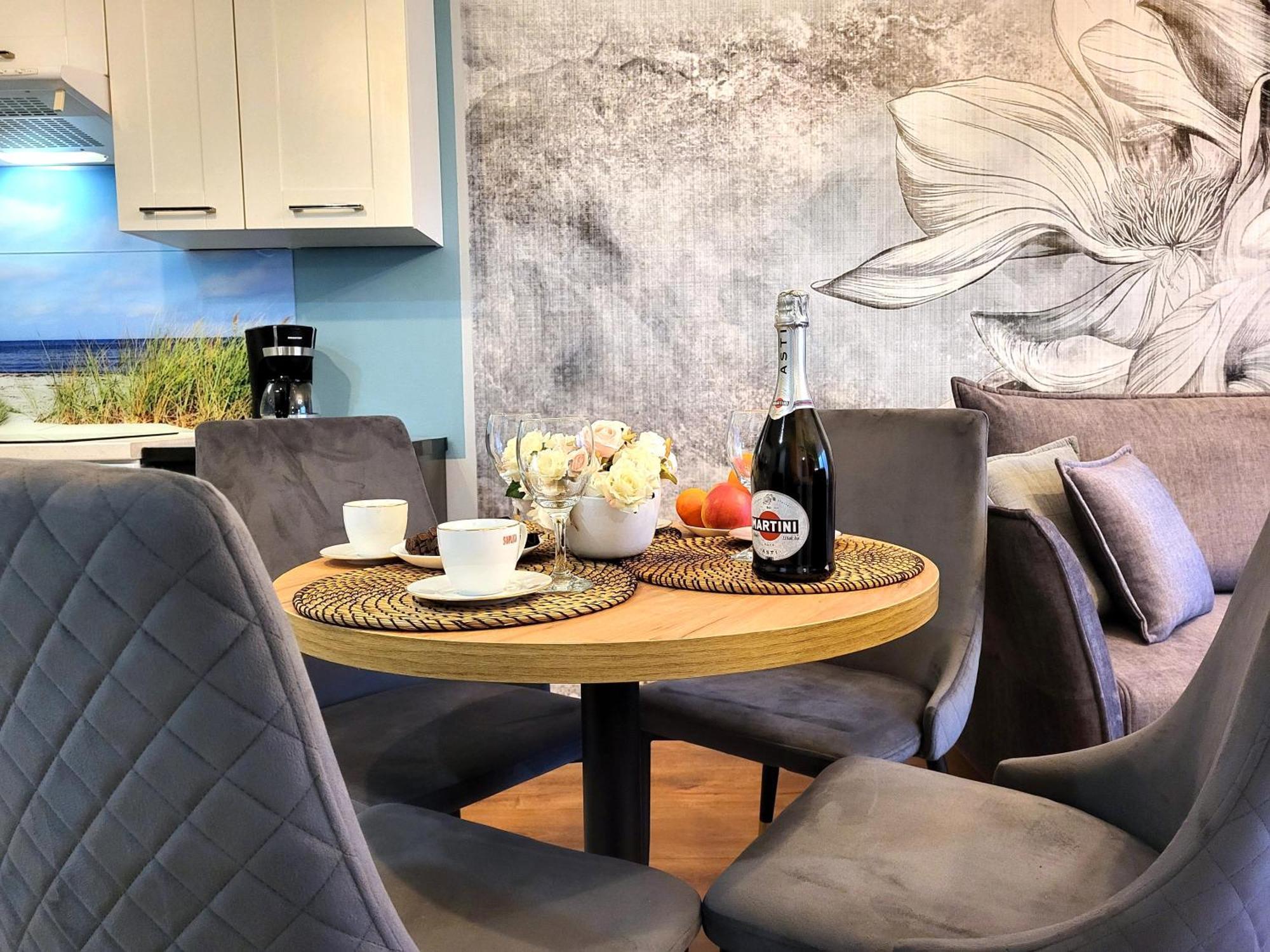 Miodowy Dom Exspanse Apartament 2 Lub 3 Pokoje Z Tarasem I Parkingiem Kołobrzeg Extérieur photo